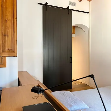 公寓 Spacious And Cozy
